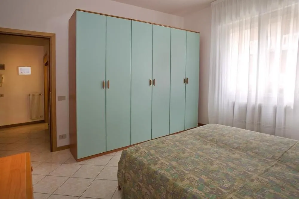 Villa Hanna Lido di Jesolo Apart Otel